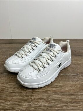 Skechers Work Relaxed Fit Slip Resistant Leather Sneakers Women’s US 7